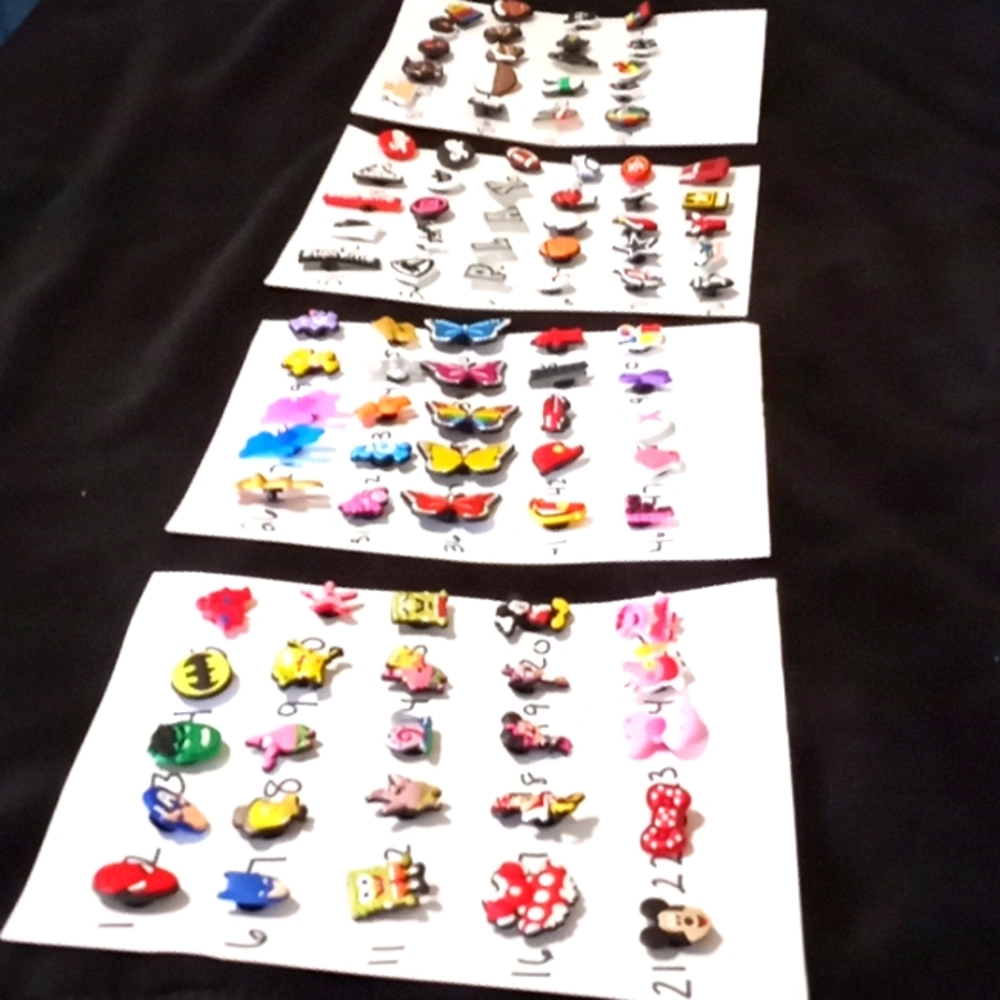 Croc charms  ANY 10 FOR $20 Nike jordan Supreme cowboys patriots raiders mickey